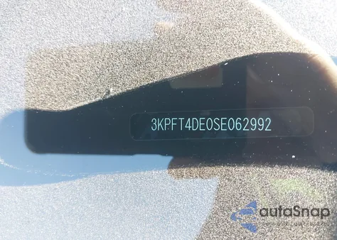 2025 Kia K4 Lxs z USA, uszkodzony, nr VIN 3KPFT4DE0SE062992